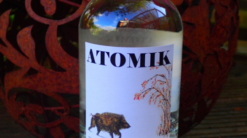 Vodka Atomik, cu apă din zona Cernobîl
