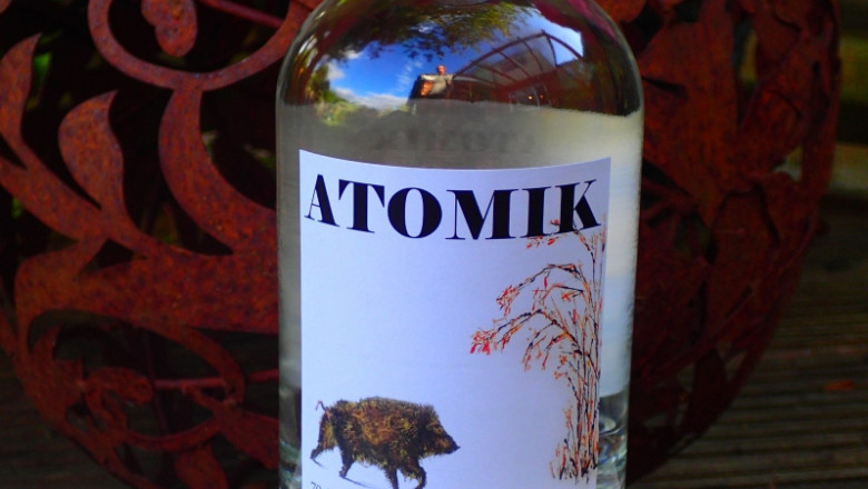 Vodka Atomik, cu apă din zona Cernobîl