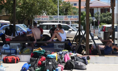 Turiști români blocați pe insula Samothraki din Grecia