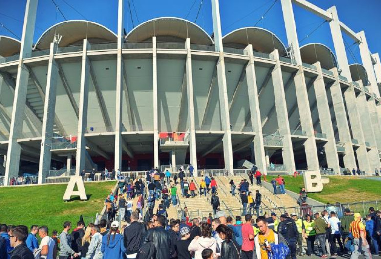 Arena Națională cu suporteri, fotbal