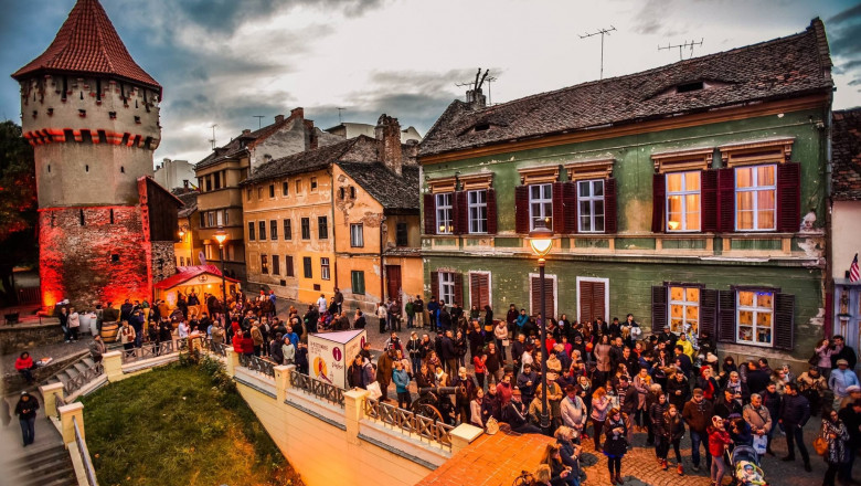 Sibiul, la festivalul vinului