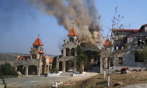 Mănăstirea Sf Filip Urluia arde