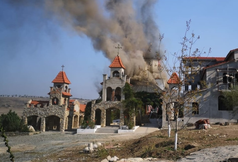 Mănăstirea Sf Filip Urluia arde