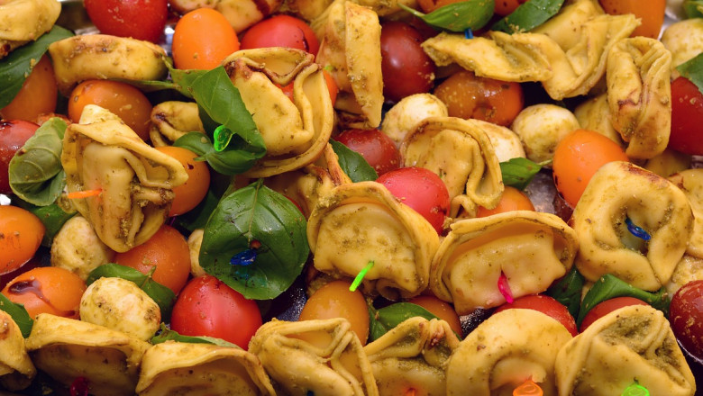 Tortellini, paste italienești, Bologna