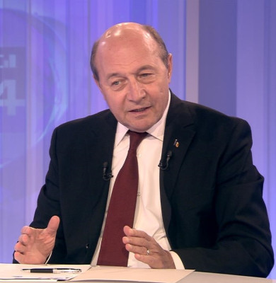 Traian Băsescu explică