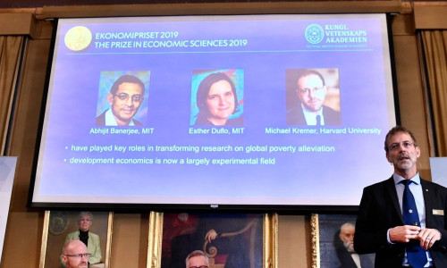 Câștigătorii Premiului Nobel pentru Economie 2019