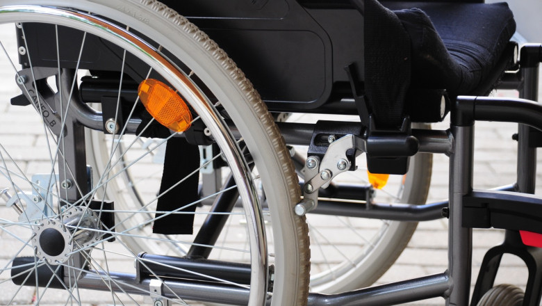 Scaun cu rotile, handicap, dizabilități