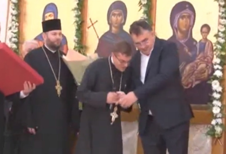marian oprisan preot