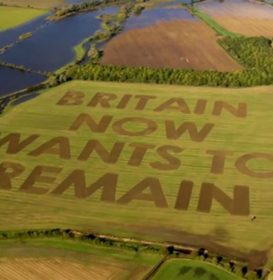 Mesaj anti-Brexit pe câmp