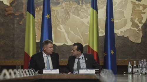 Klaus Iohannis și Ludovic Orban, în ședință de Guvern