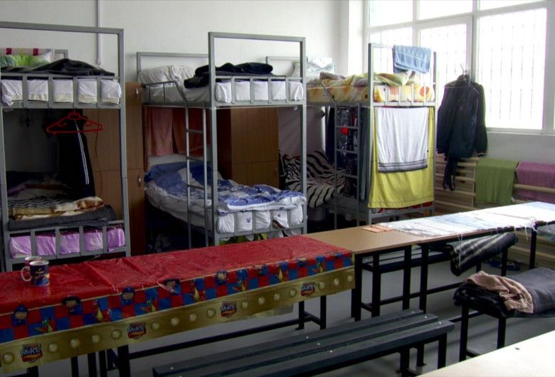 Paturi supraetajate în penitenciar, închisoare, deținuți, pușcărie