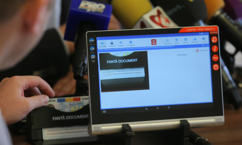 Tabletă de votare la alegeri, scrutin, vot