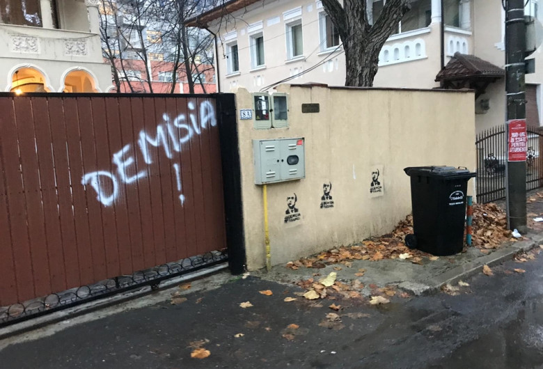 Mesaje de protest Demisia Tudorel Toader 1
