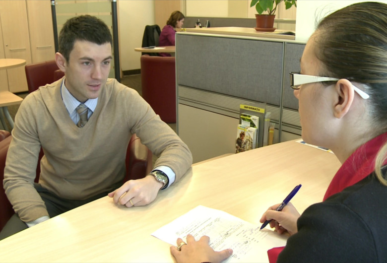 Contracte, credite, bancă, casierie, finanțare, împrumuturi, bani