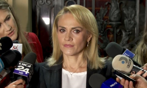 Gabriela Firea, privire de vulpe bătrână