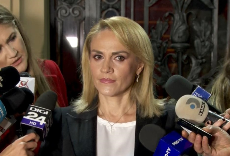 Gabriela Firea, privire de vulpe bătrână