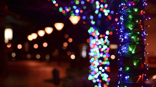 illuminated-christmas-lights-at-night-722680