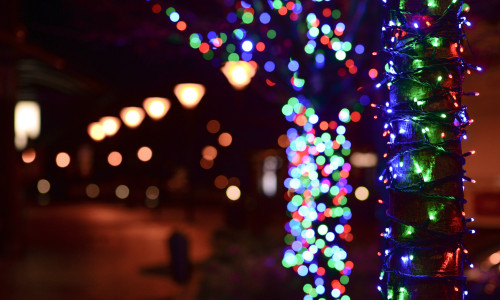 illuminated-christmas-lights-at-night-722680