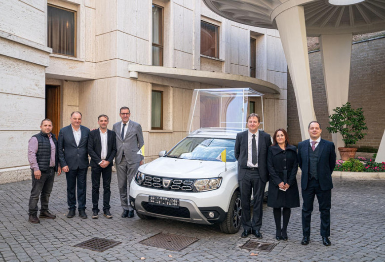 Papamobil Dacia Duster