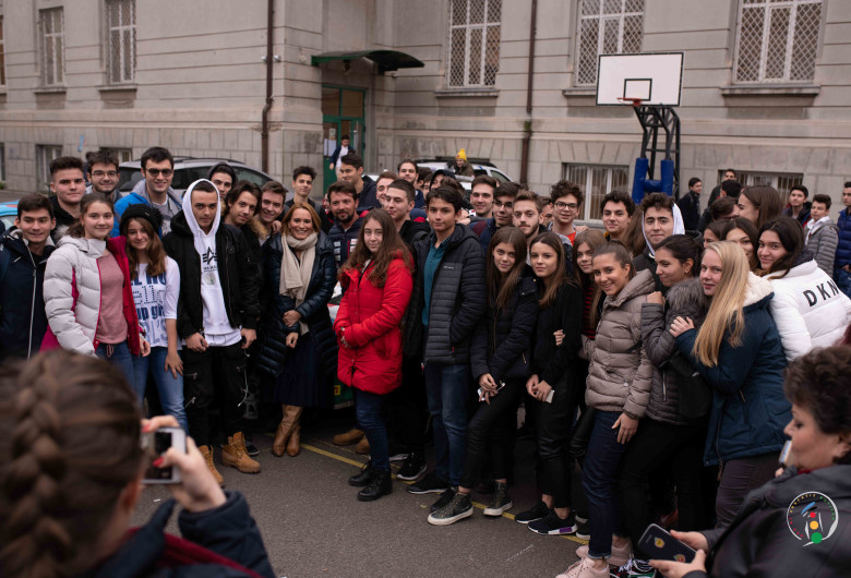 Andreea Esca_liceu