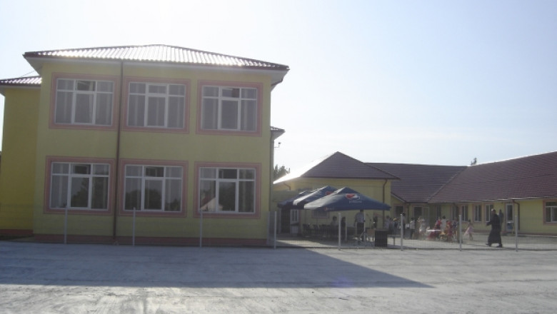 Școala Gheorghe Lazăr din Corbu, Constanța