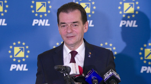 Ludovic Orban zâmbăreț