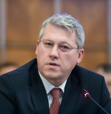 Cătălin Predoiu