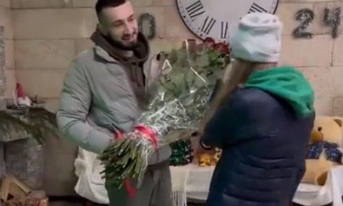 Se căsătoresc după ce s-au cunoscut pe front