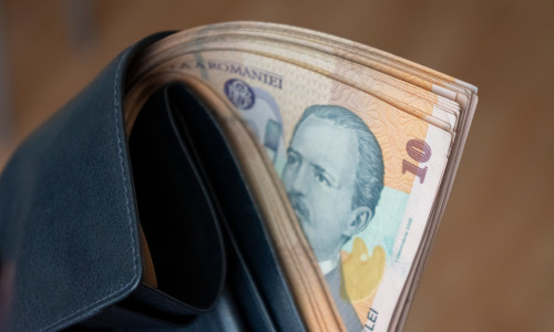 Romanian,Money,Banknotes,In,Black,Wallet