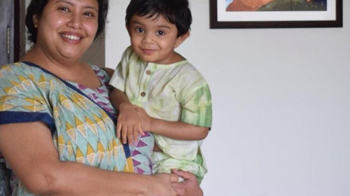 Suchana Seth și fiul ei/ Foto: Twitter