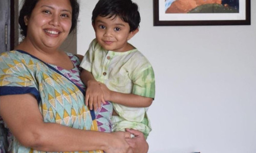 Suchana Seth și fiul ei/ Foto: Twitter