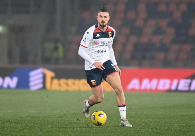 Bologna, Italy. 05th Jan, 2024. Radu Dragusin (Geonoa CFC) in action during Bologna FC vs Genoa CFC, Italian soccer Serie A match in Bologna, Italy, January 05 2024 Credit: Independent Photo Agency/Alamy Live News