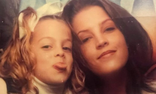 Memoriile cântăreţei Lisa Marie Presley/ Foto: Instagram