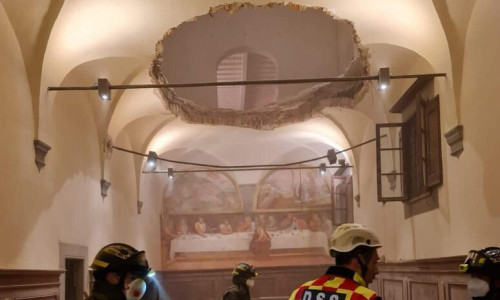 30 de persoane au fost rănite după ce podeaua unei săli dintr-un restaurant s-a prăbuşit în timpul unei nunţi/ Foto: X