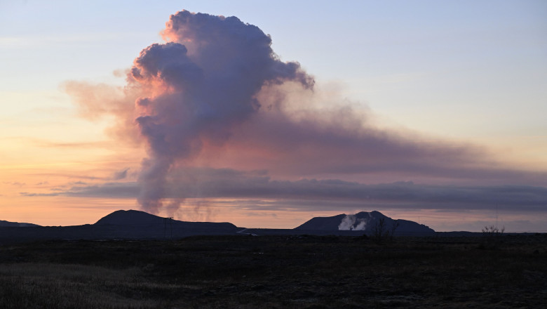 Erupţie vulcanică în sud-vestul Islandei/ Profimedia