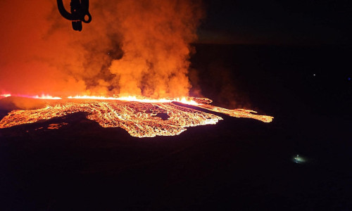 Volcano spews lava on Iceland’s Reykjanes peninsula