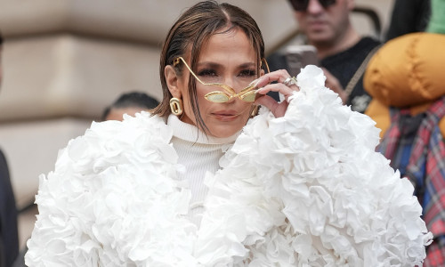 Schiaparelli : Outside Arrivals - Paris Fashion Week - Haute Couture Spring/Summer 2024