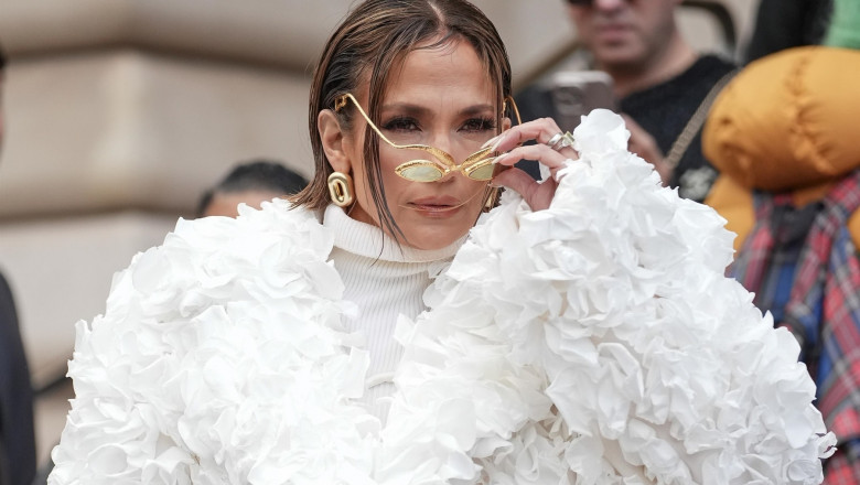 Schiaparelli : Outside Arrivals - Paris Fashion Week - Haute Couture Spring/Summer 2024