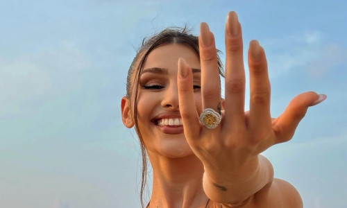 alina-eremia-s-a-logodit-cu-iubitul-ei-edi-barbu