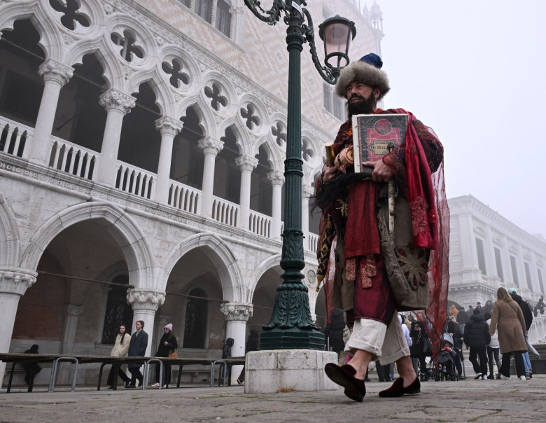 A început Carnavalul de la Veneţia, cu o tematică dedicată lui Marco Polo