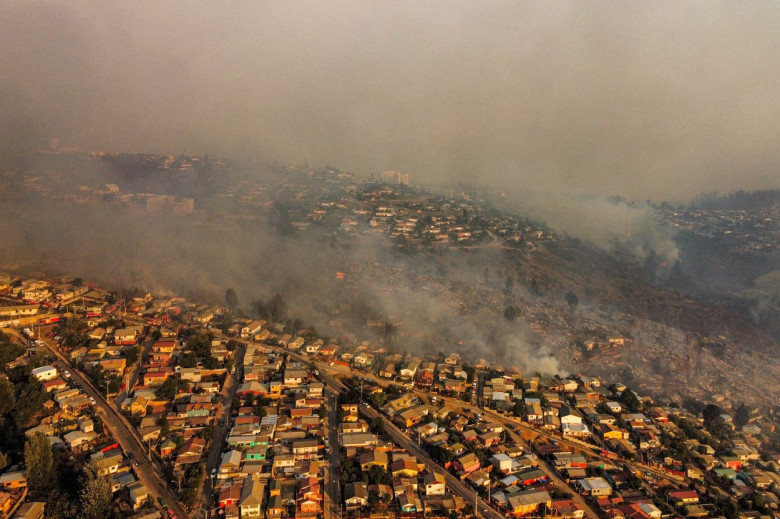 Forest fires affect central-southern Chile