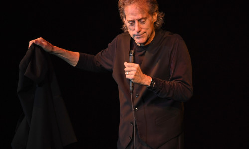 'Curb Your Enthusiasm' actor Richard Lewis passes away at 76 **FILE PHOTOS**