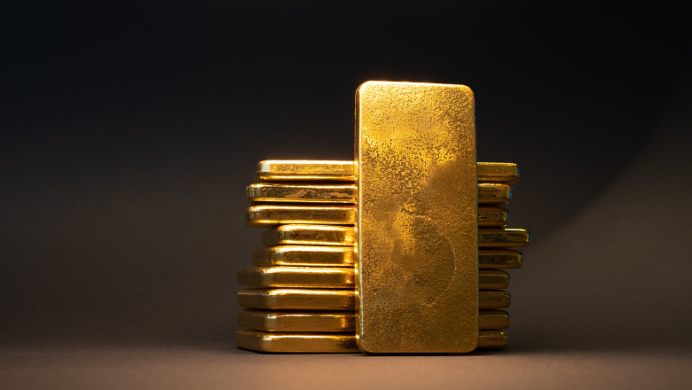 Aurul a înregistrat un nou record istoric de peste 2.200 de dolari uncia/ Shutterstock