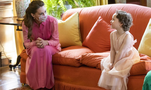 Kate Middleton și Mila, fetița de opt ani care a fost diagnosticată cu leucemie