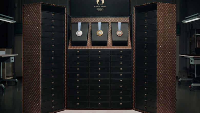 Medaliile şi torţele pentru Jocurile Olimpice şi Paralimpice de la Paris vor fi transportate în valize Louis Vuitton/ Foto: Twitter