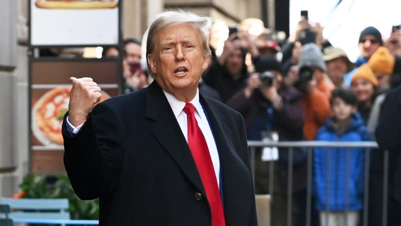 Former President Donald Trump steps out of 40 Wall Street