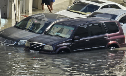 Heavy rains negatively affect daily life in UAE