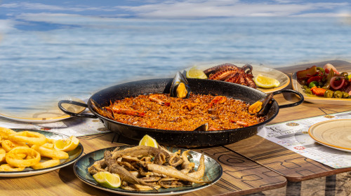 Spanish,National,Dish,Paella,With,Seafood,In,A,Special,Skillet