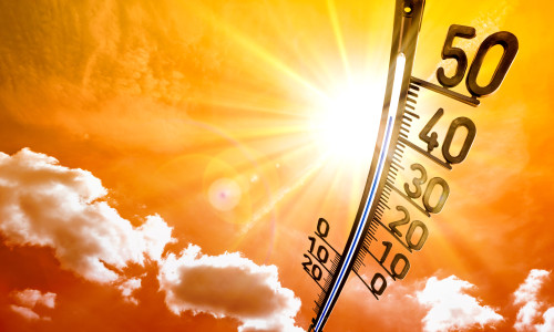 Hot,Summer,Or,Heat,Wave,Background,,Glowing,Sun,On,Orange