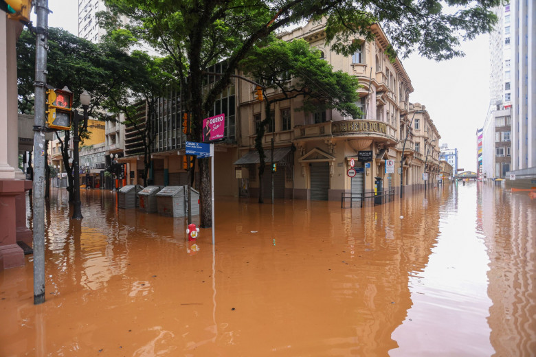 RAINS IN RS - PORTO ALEGRE